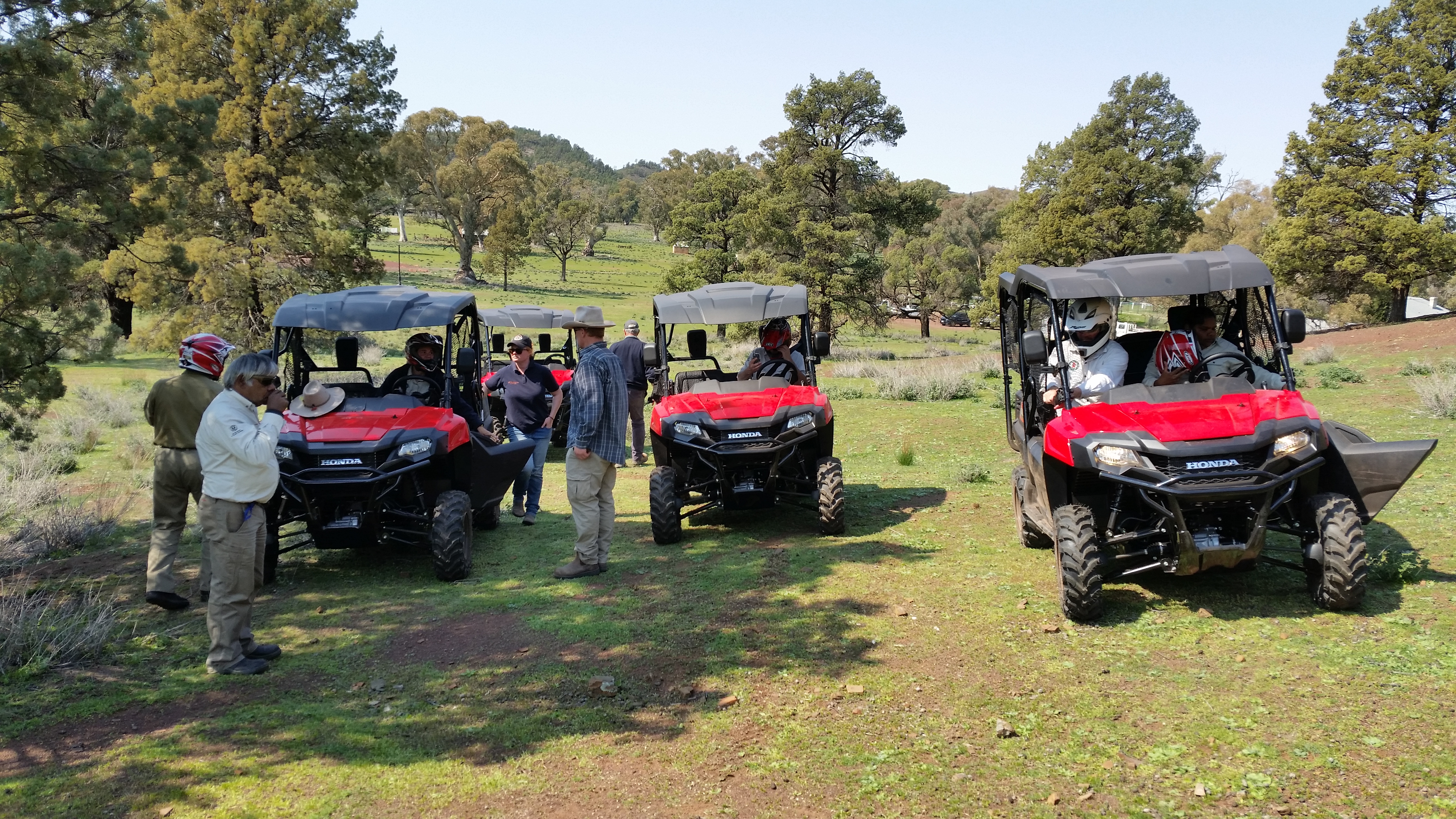 Pindan Tours SSV Training - Group shot