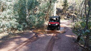 Pindan Tours SSV Training - Water crossing